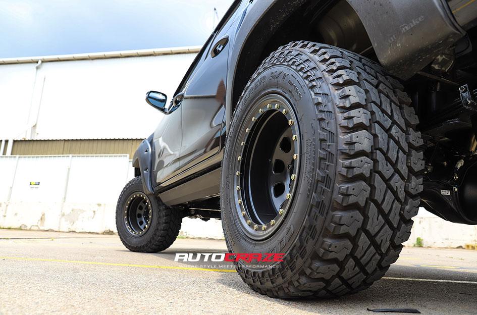 TOYOTA HILUX N80 4WD D LOCKER BLACK